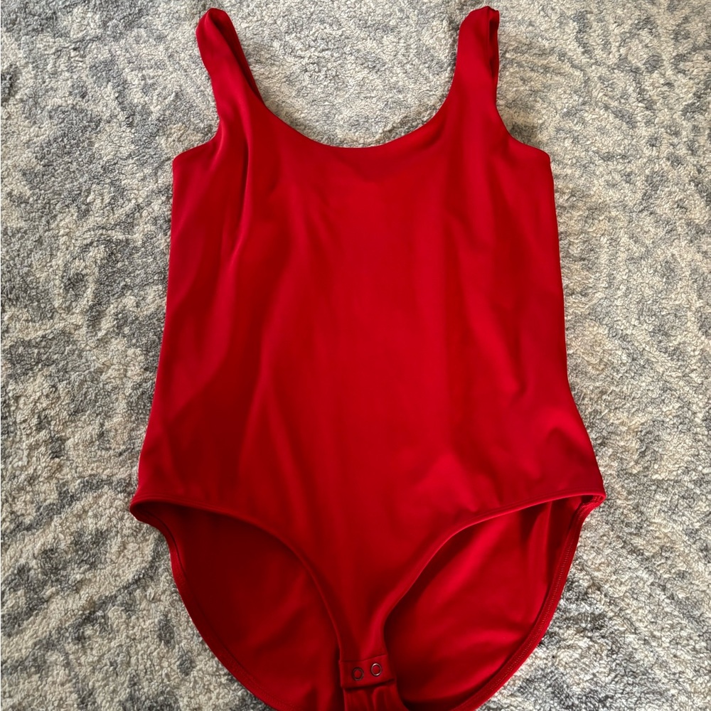Express body contour bodysuit